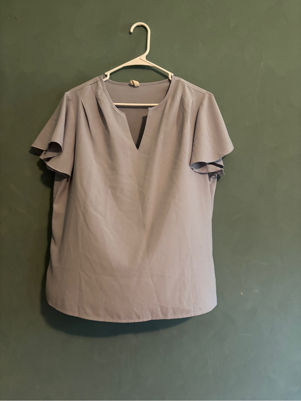 Women's Light Gray V-Notch Flutter Sleeve Blouse